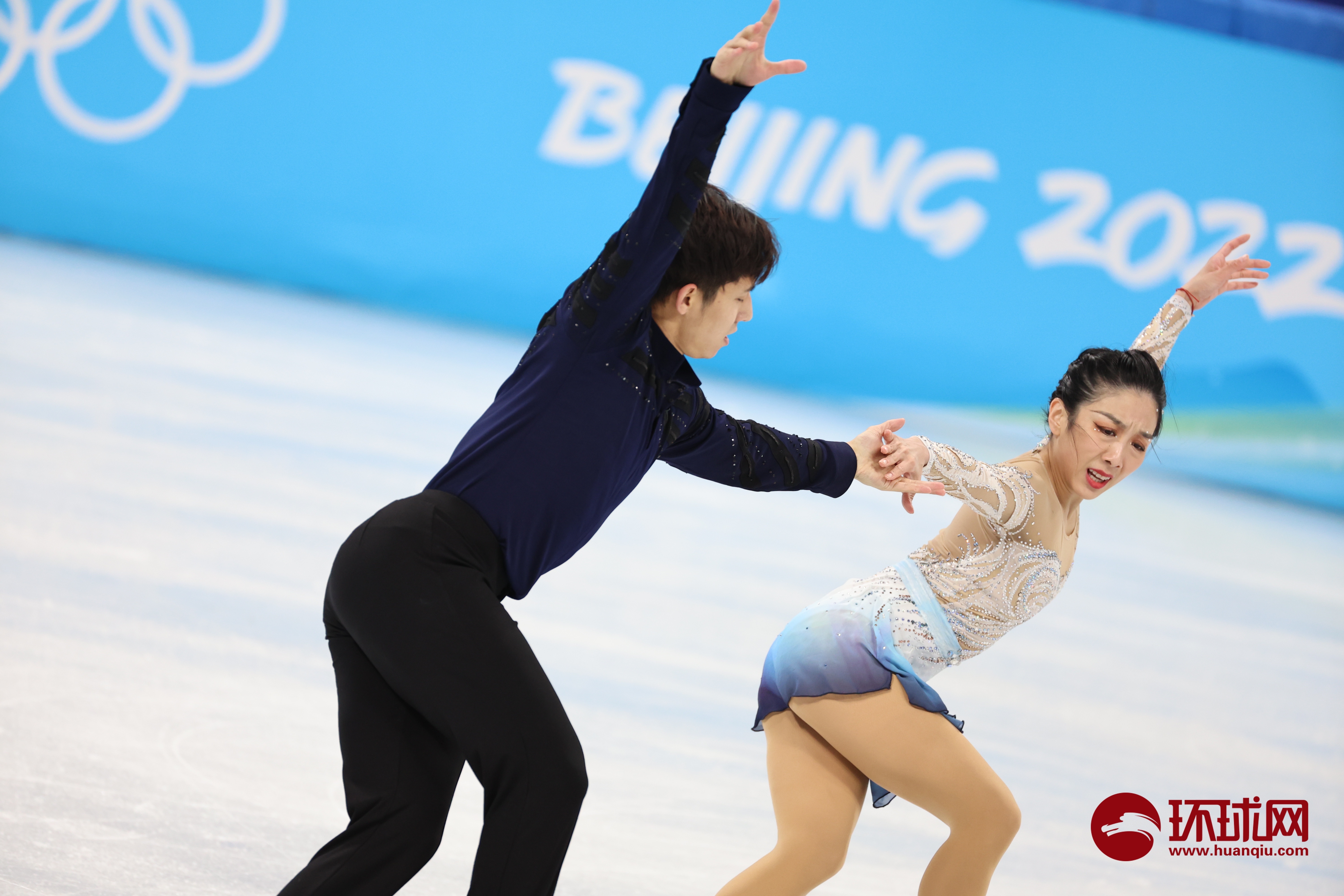 官方网站登录界面-JackeyLove重返赛场，反败为胜首场状态出色，勇士观众沸腾！-官方网站登录界面