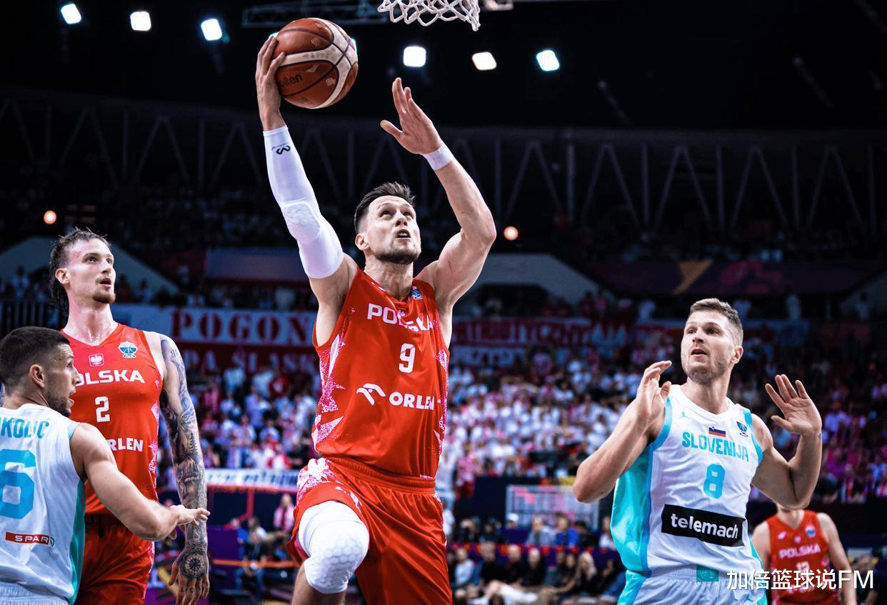 开云网页版-东契奇焦点对战，字母哥与50激战法国队分钟，比赛规则变更胜负难料！赛场气氛高涨-开云网页版