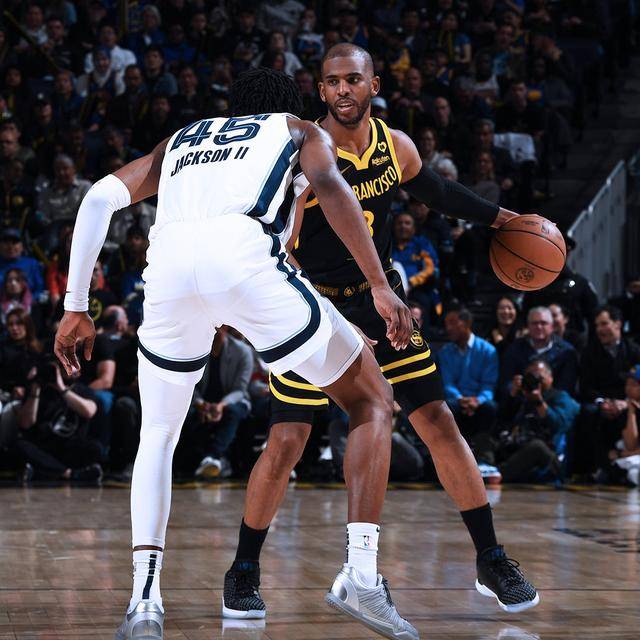 勇士新秀表现惊艳,全场观众掌声不断,一种当前可以喜欢决定. 勇士新秀表现惊艳,全场观众掌声不断,一种当前可以喜欢决定.