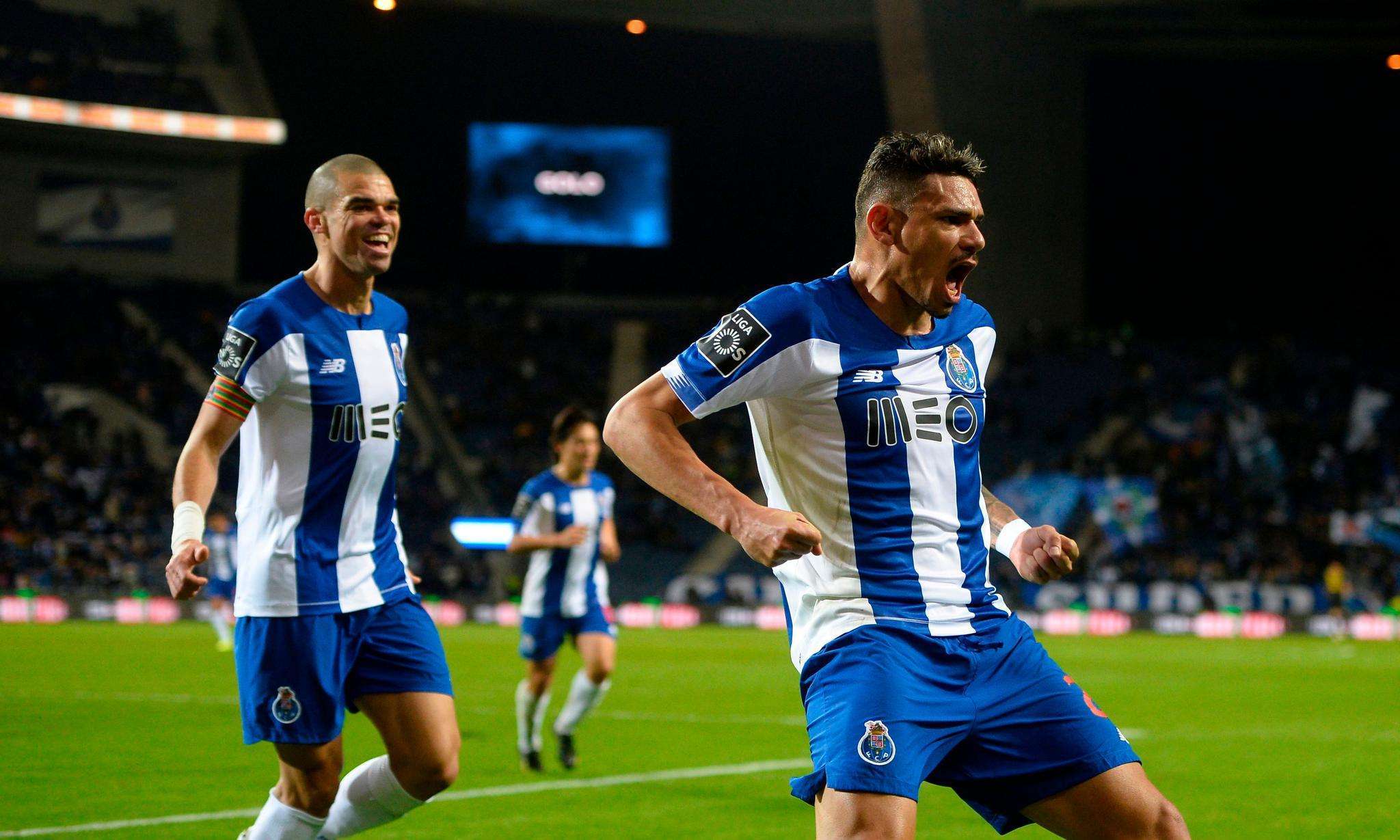 赛后NBA总决赛焦点战，波尔图防线松动，气氛紧张，更衣室氛围转暖